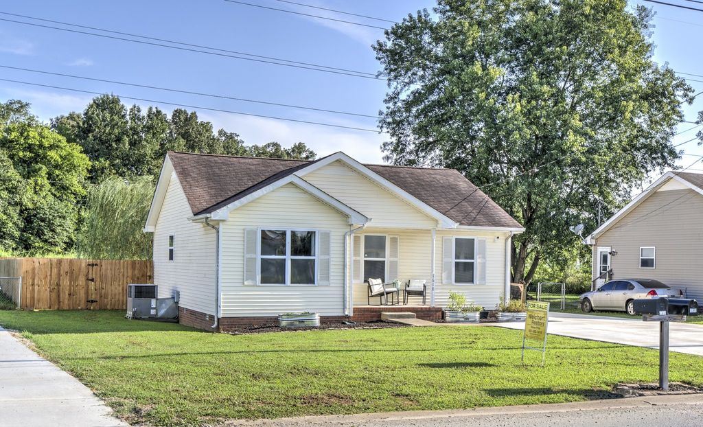 1618 Hannibal Dr, Oak Grove