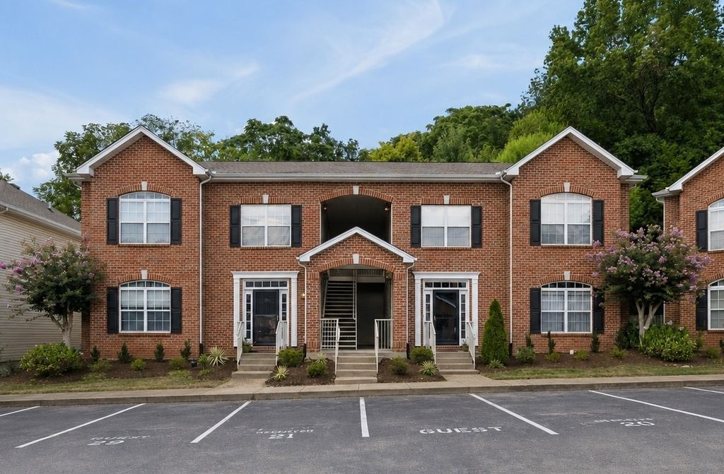 6952 Highway 70 S 112, Nashville