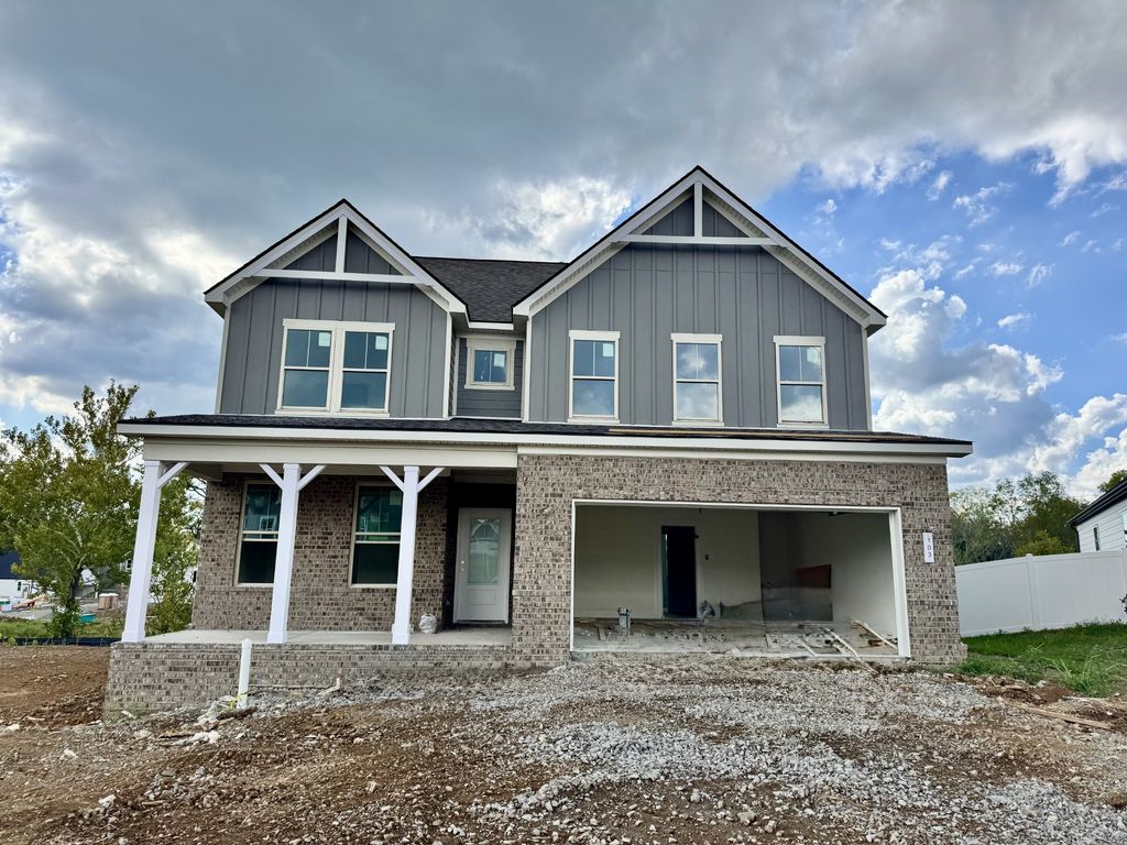 103 Barnwood Rd, Gallatin