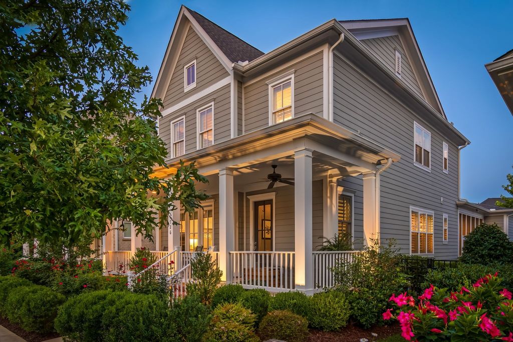 1726 Eliot Rd, Franklin