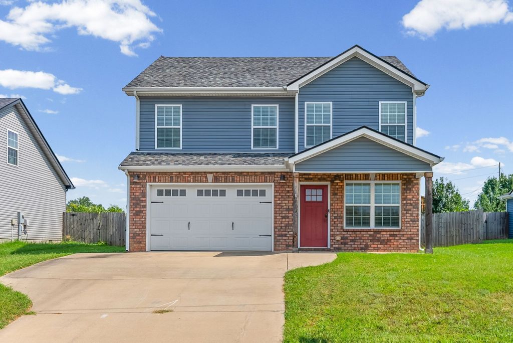 118 Ambridge St, Oak Grove