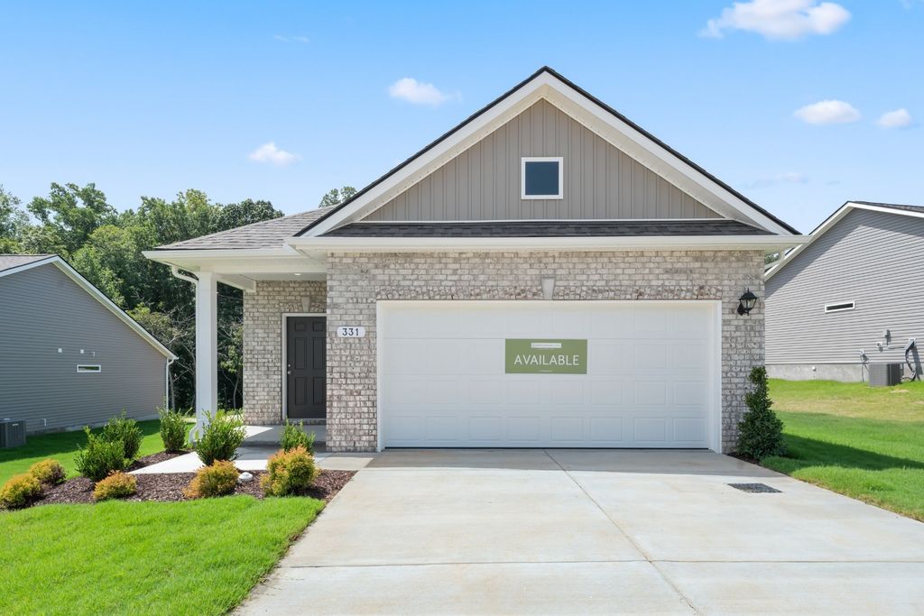 331 Claude Cir, Clarksville