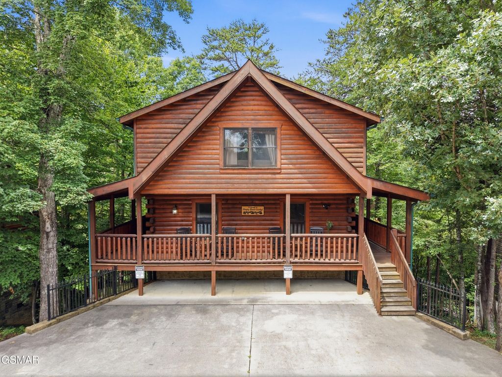 3516 Sand Ridge Way, Pigeon Forge