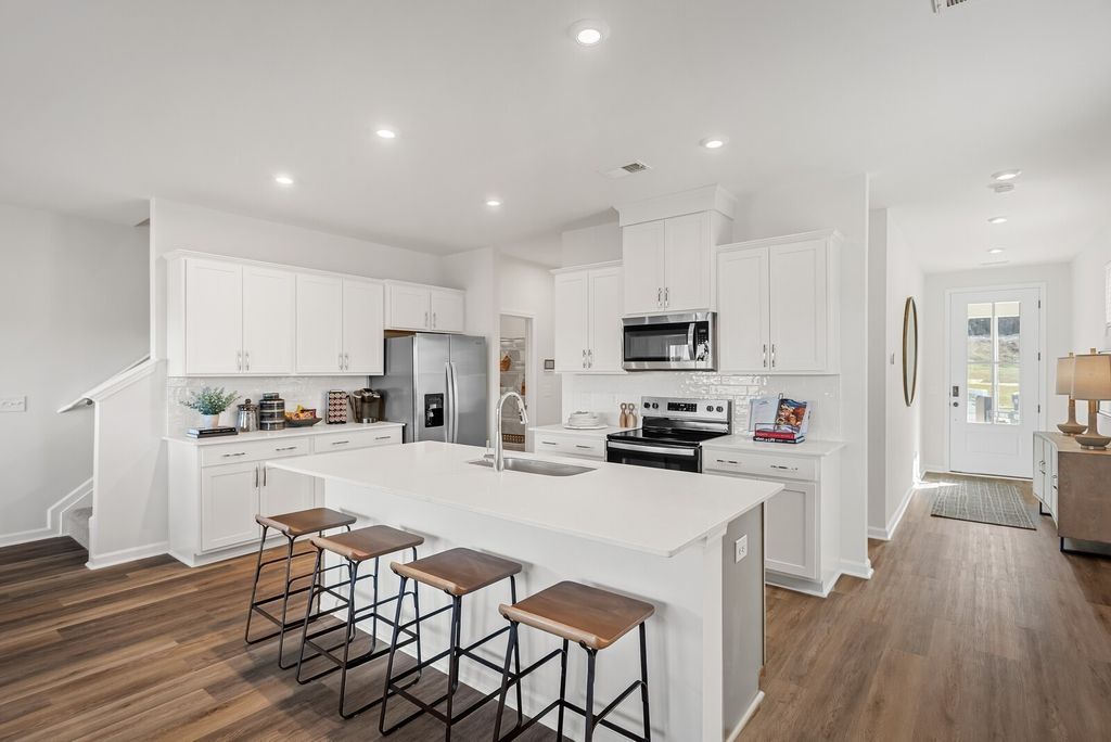 2319 Juneau Lane, Columbia