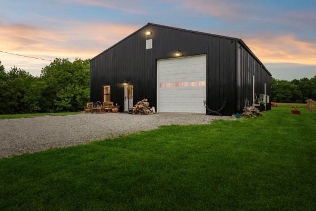 1345 Webb Rd, Lewisburg