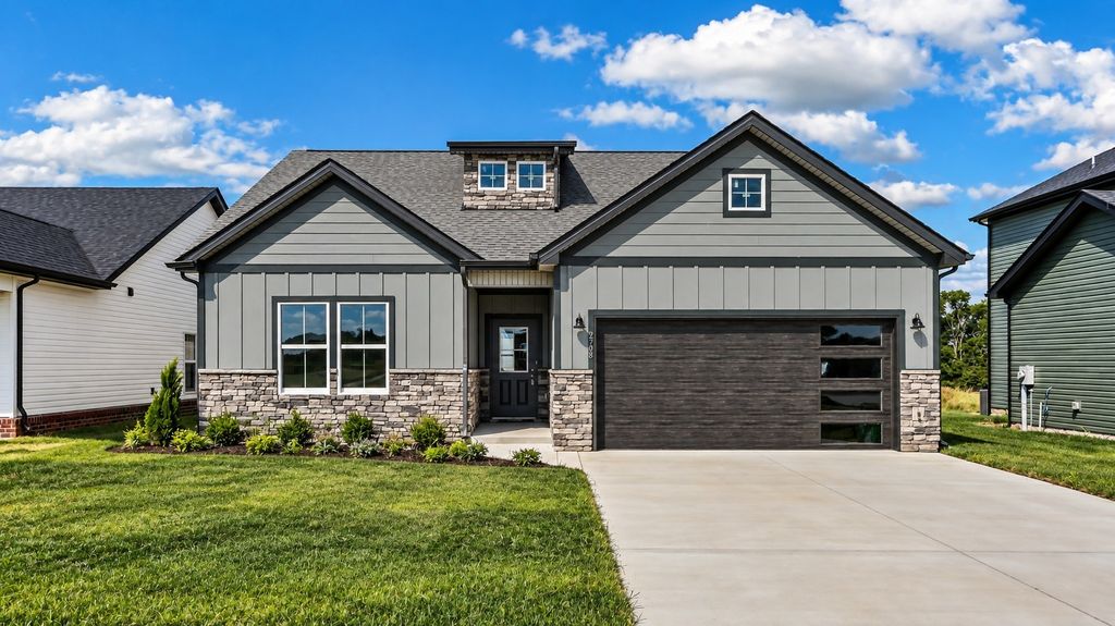 2708 Brewster Dr, Clarksville