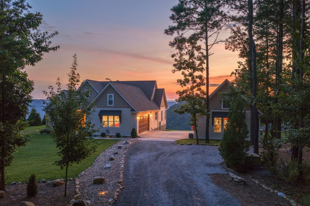 3745 Raulston Falls Road, Jasper