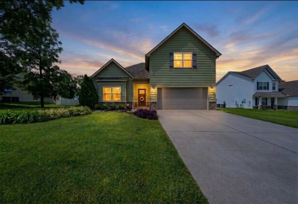 813 Silverhill Dr, Murfreesboro