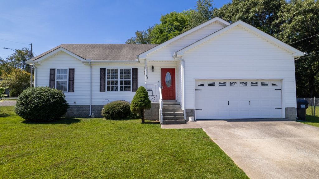 507 Corlew Cir, White Bluff