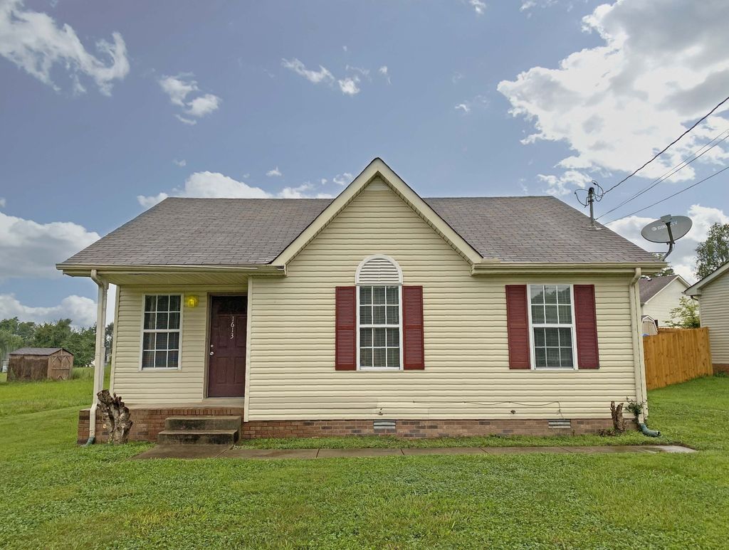 1613 Hannibal Dr, Oak Grove