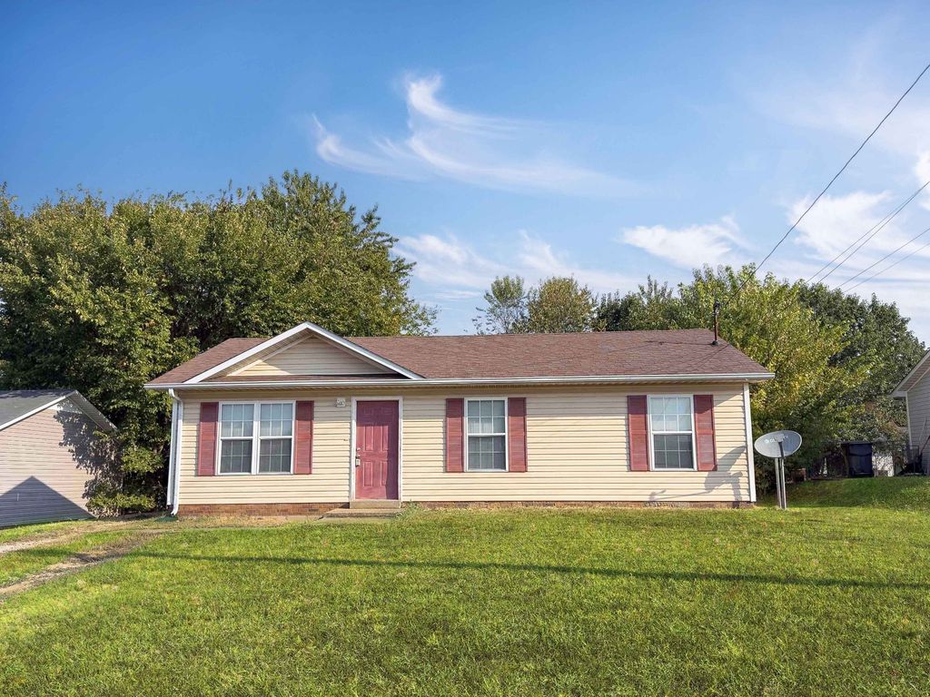 411 Eddy St, Oak Grove