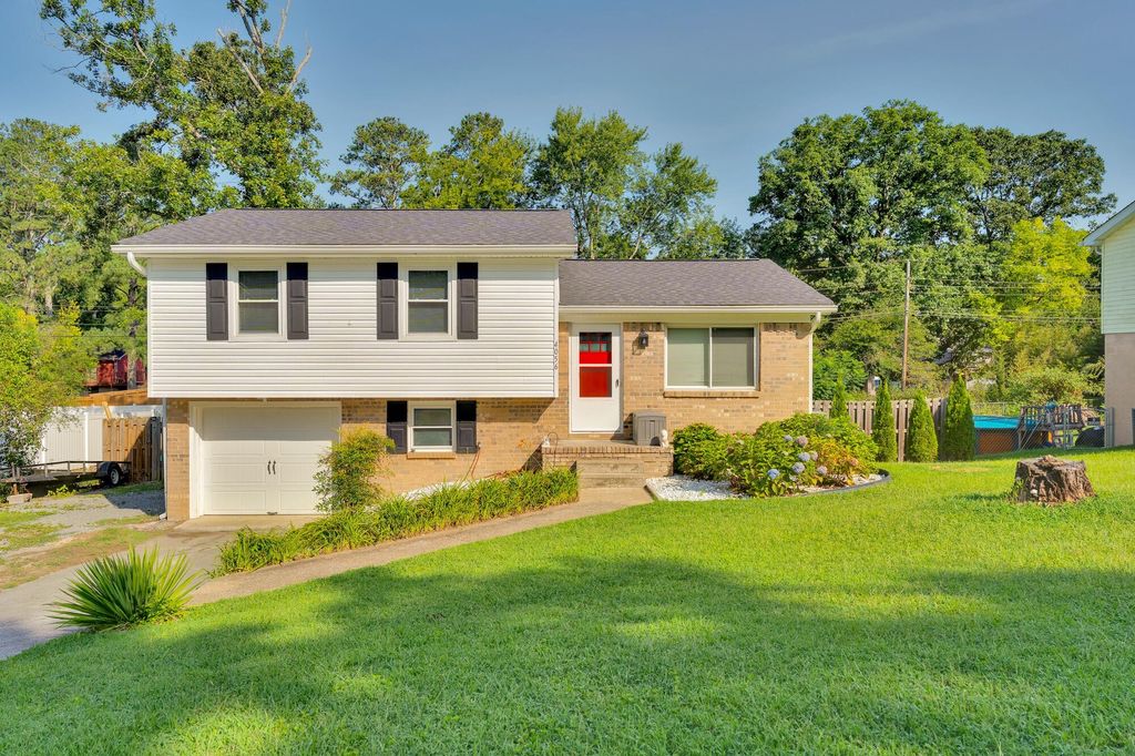 4056 E Freedom Circle, Ooltewah