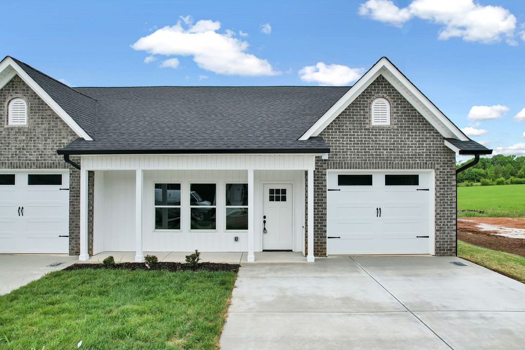 1080 Congress Parkway N C, Athens