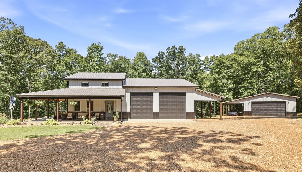 570 Bobcat Trl, Dover