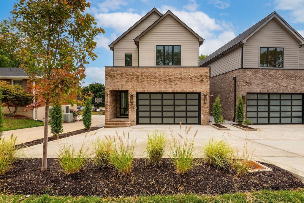 515a Continental Dr, Nashville