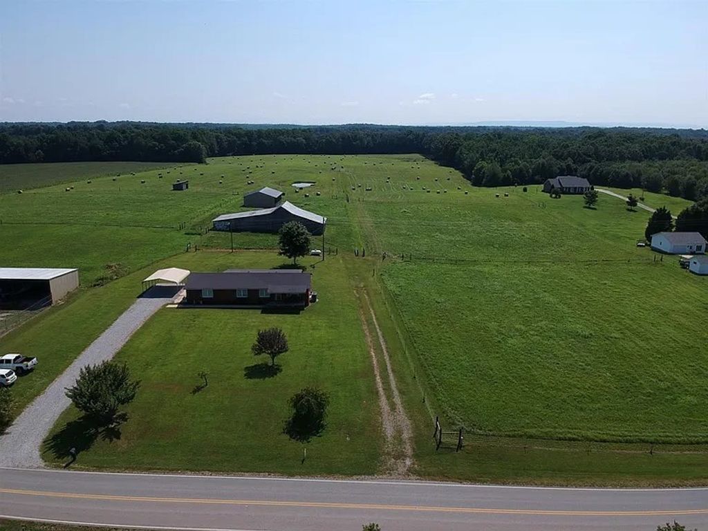 5630 Mansford Rd, Winchester