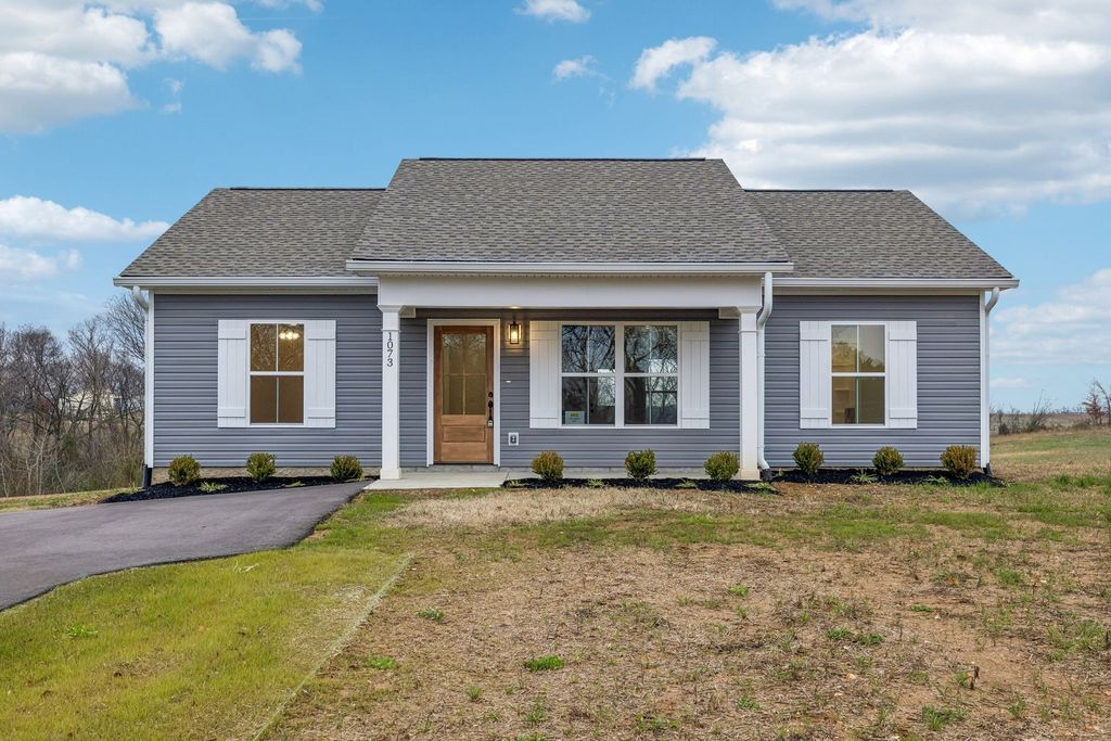1073 Landing Lane, Adams