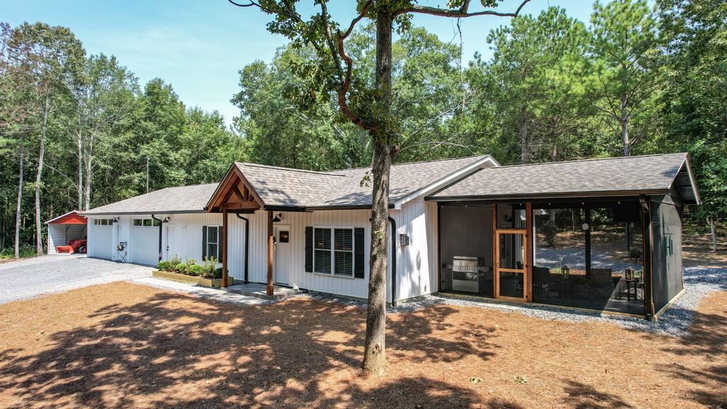 300 Mcclure Rd, Benton