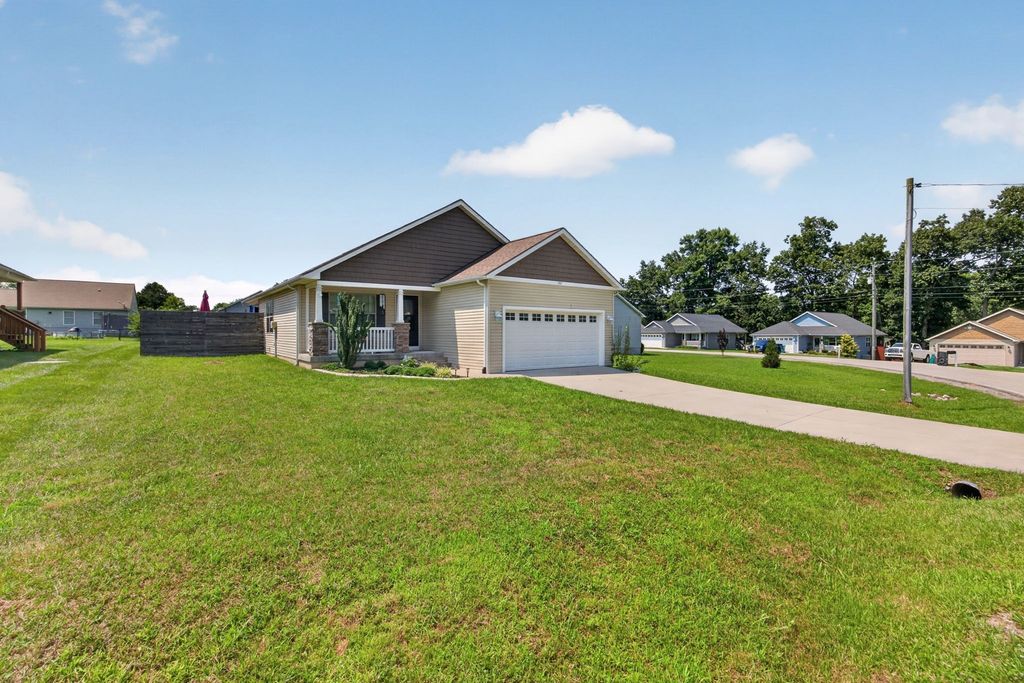 197 Panther Valley Rd, Crossville