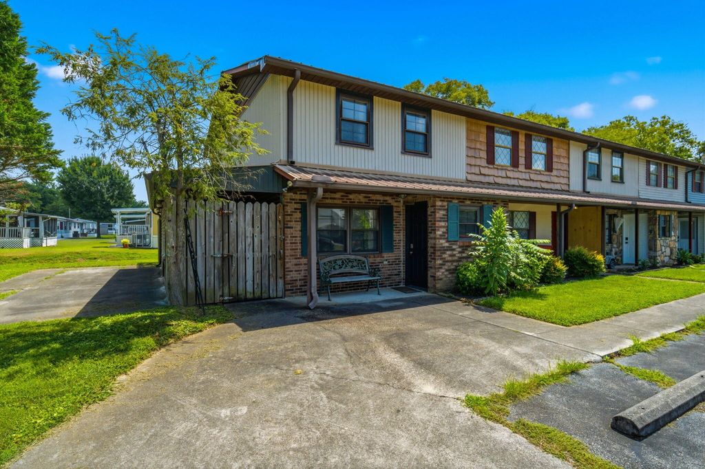 625 S Asbury Road 1, Pigeon Forge