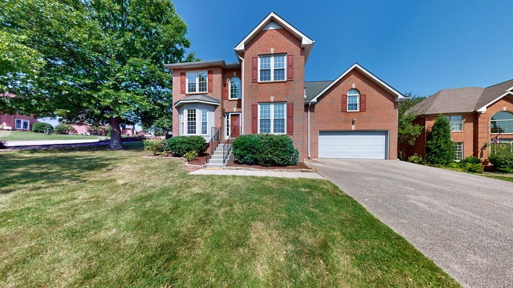 101 Vollan Ct, Hendersonville