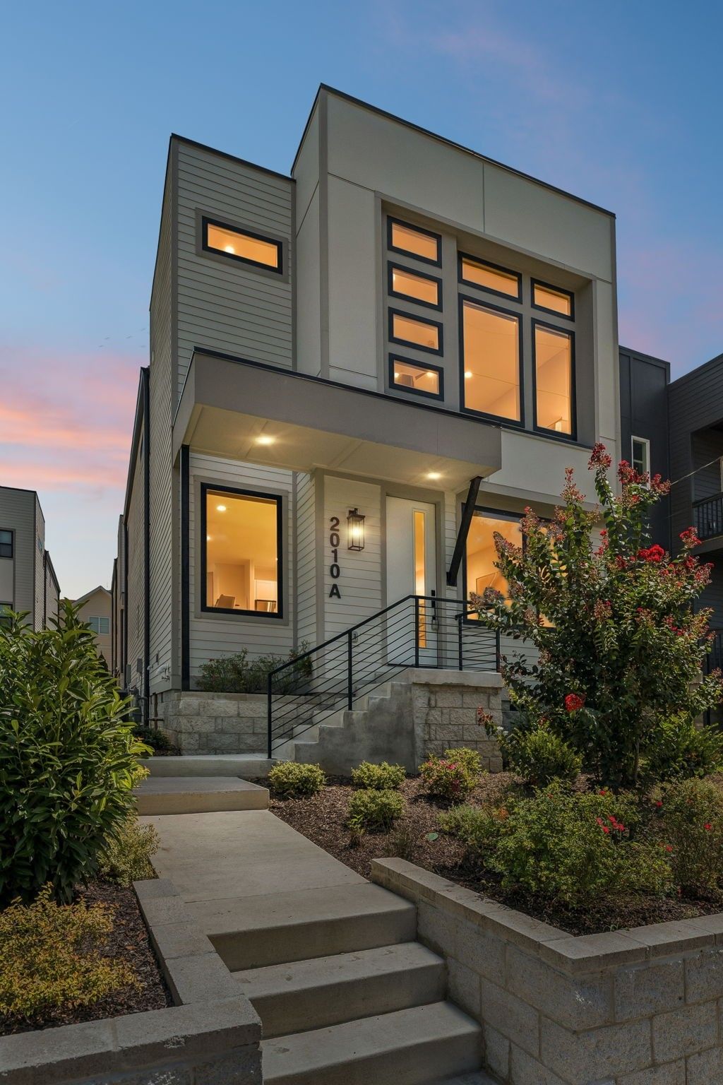 2010a 9th Ave N, Nashville