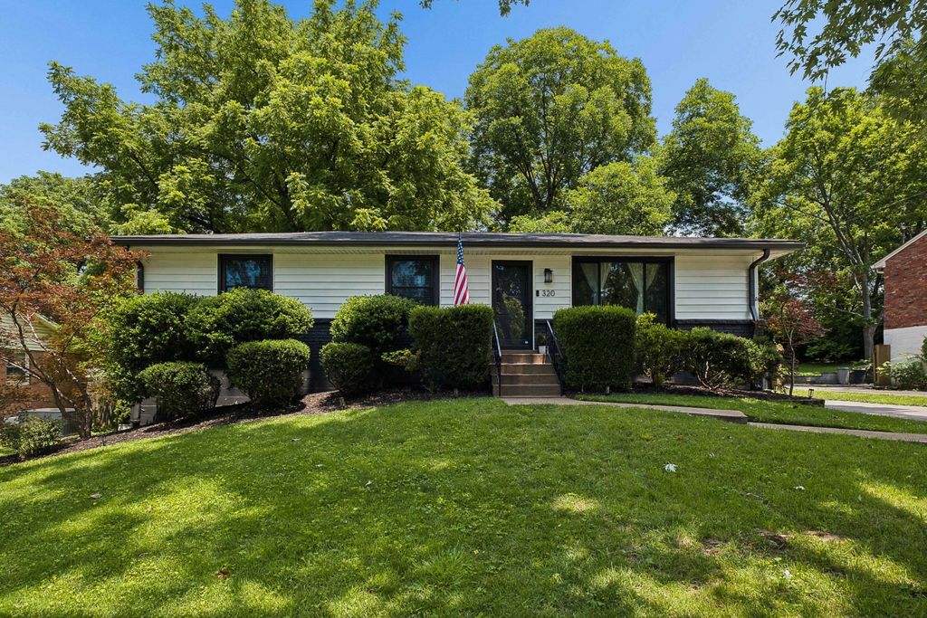 320 Garrett Dr, Nashville