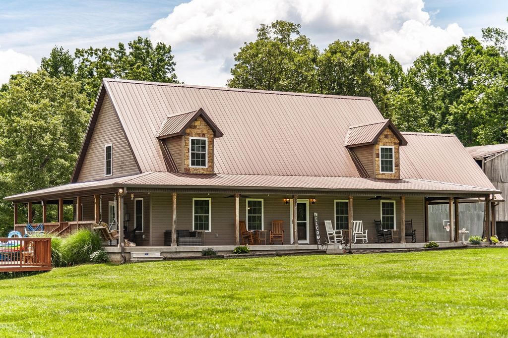 846 Clark Hollow Rd, Westmoreland