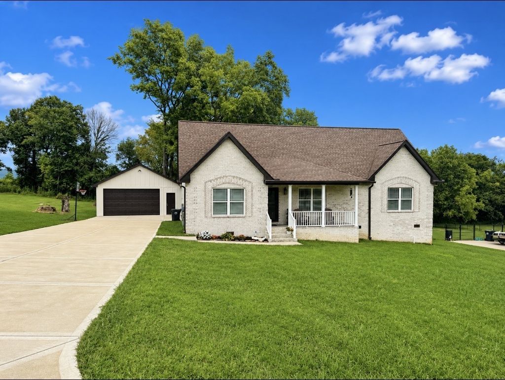 180 Mockingbird Ln, Hartsville