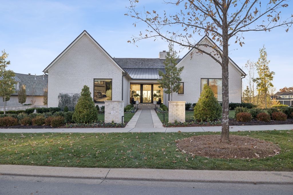 7354 Harlow Dr, College Grove