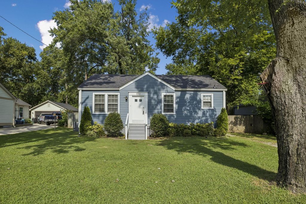 1032 Horseshoe Dr, Nashville