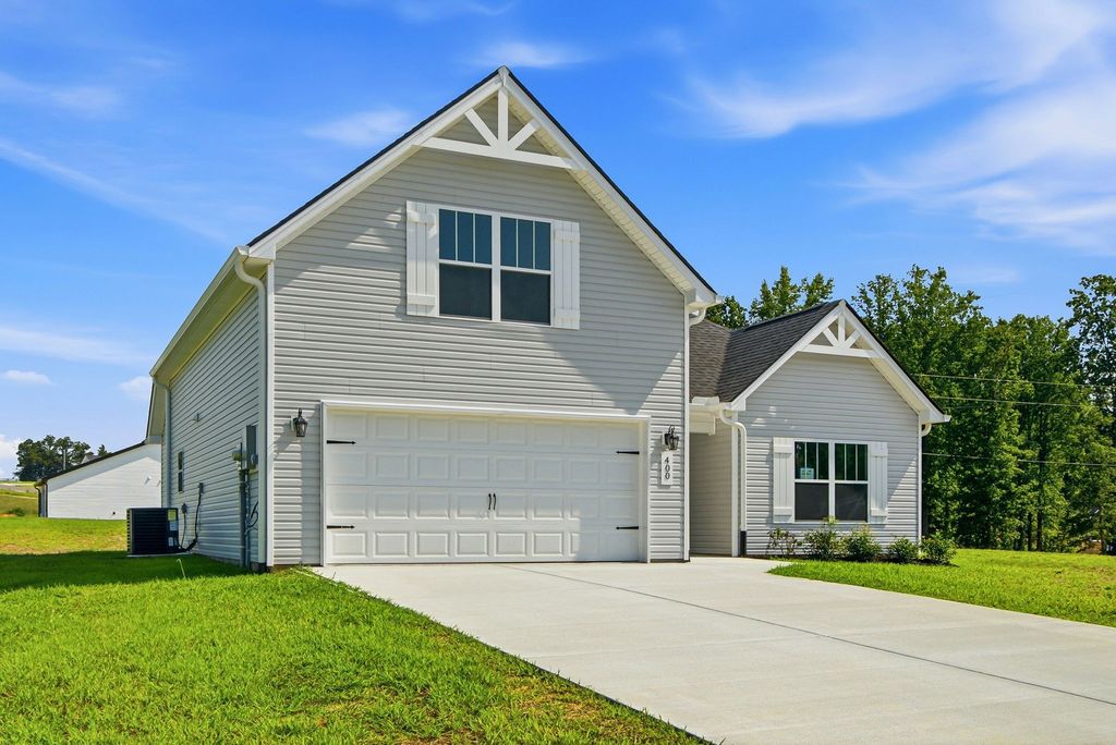 400 Marcella Court, Dickson