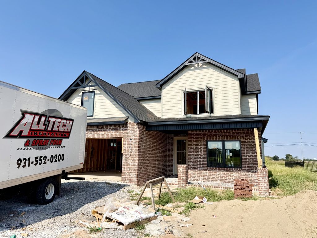 3722 Stillwater Pt, Clarksville
