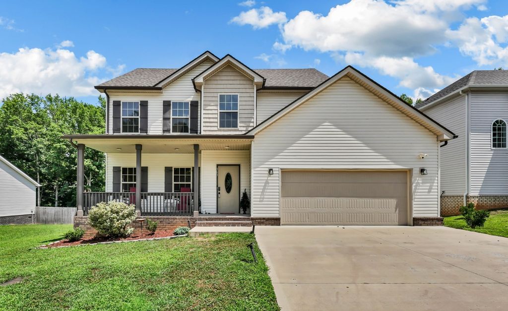 363 Barry Dr, Clarksville