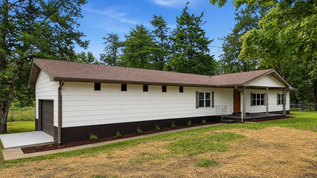 11134 Highway 58, Georgetown