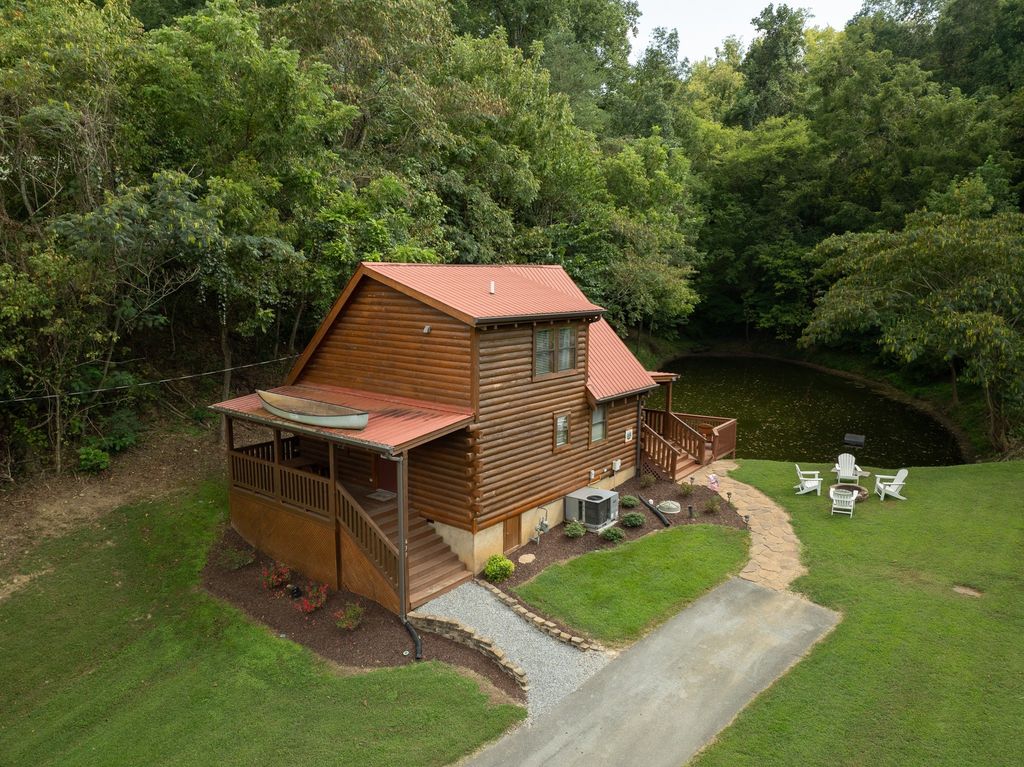439 Hideaway Ridge Cir, Sevierville