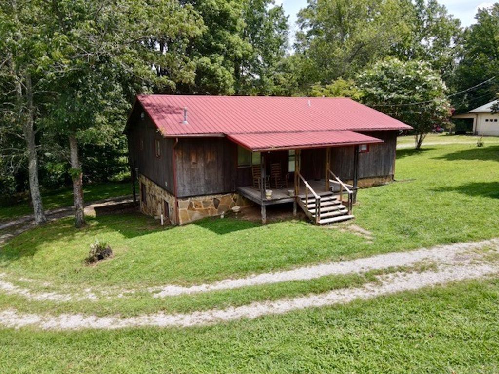 5615 Bartlett Rd, Cookeville