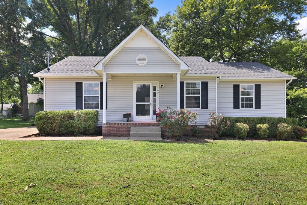 103 Betsy Ter, Columbia