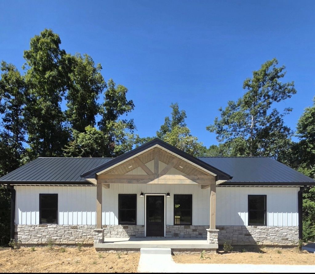 30036 Piper Road, Bon Aqua