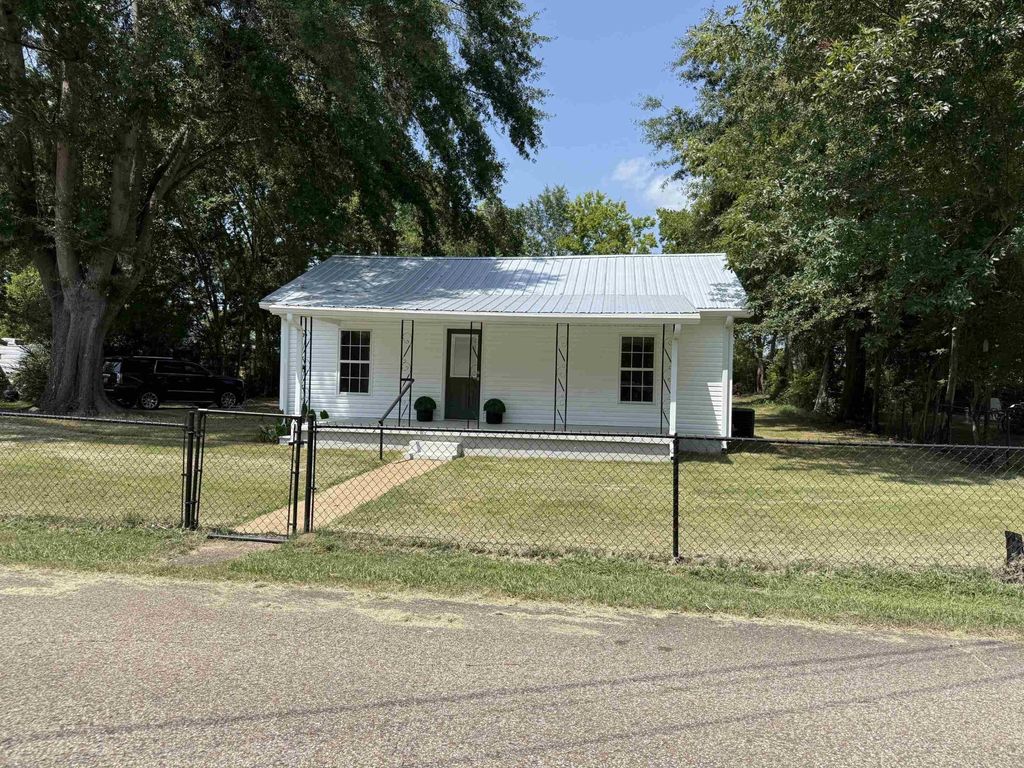 65 Sugar Maple Ave, Savannah