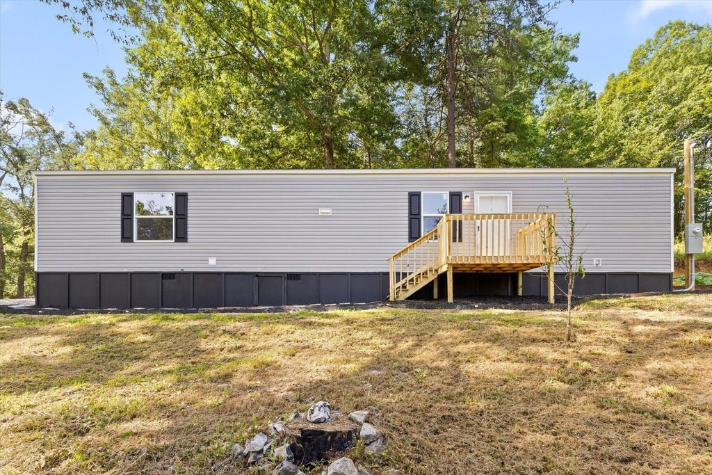 319 Scratch Ankle Road, Trenton