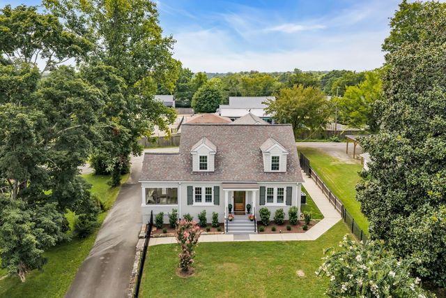 404 Murrell St, Dickson