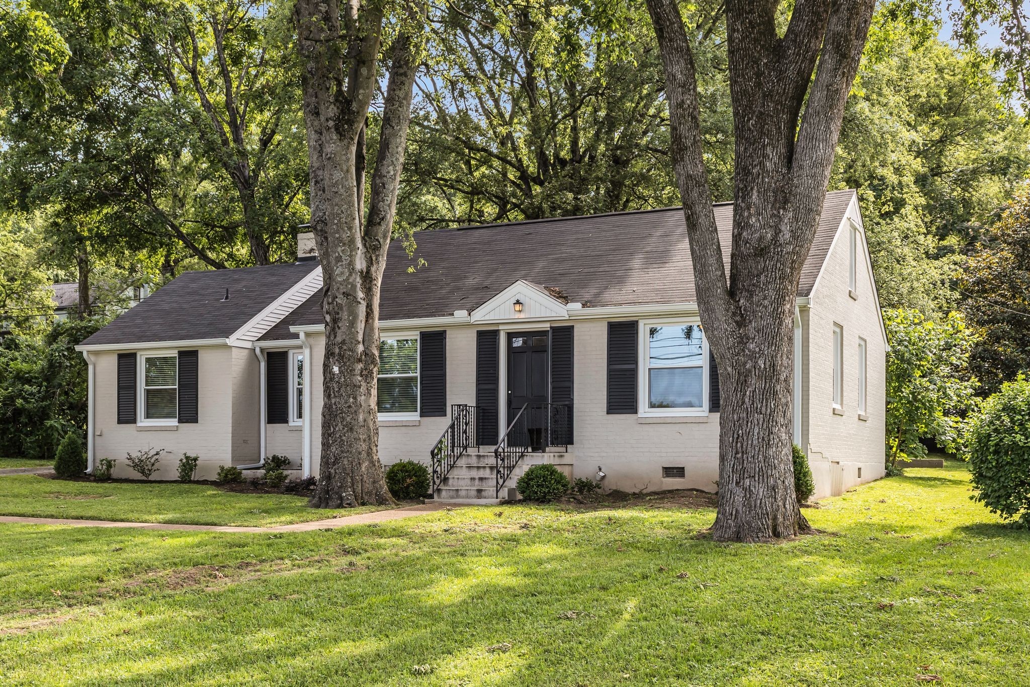 Home for sale in 123 White Bridge Pike Nashville, TN