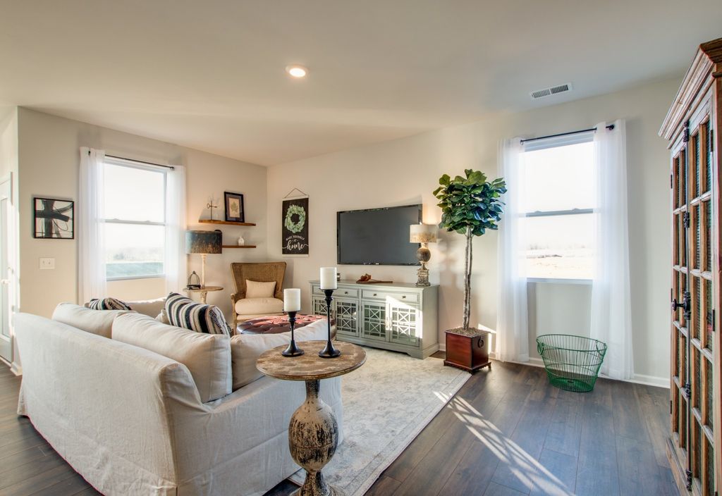 4045 Amelia Lane, White House