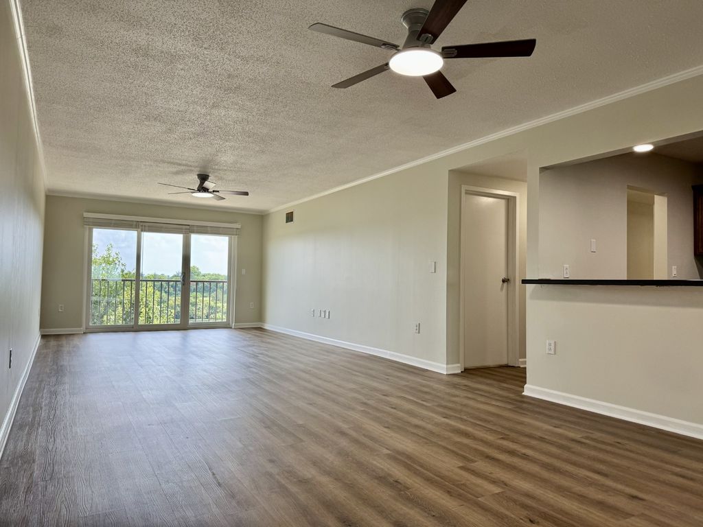 200 Sanders Ferry Rd 1505, Hendersonville