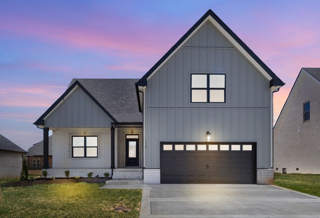113 Aspen Pine Dr, Clarksville