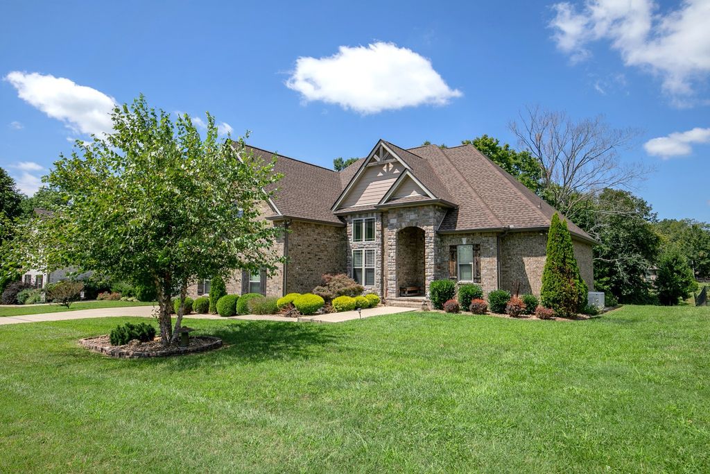 1134 Kingston Ln, Greenbrier