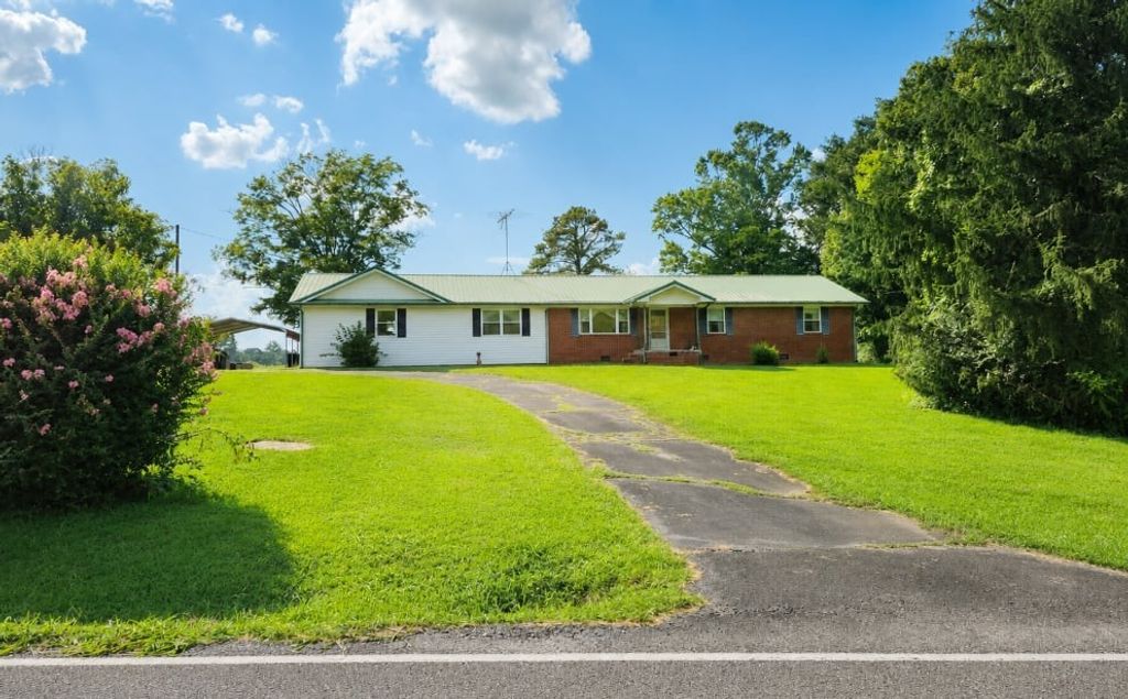 184 Tunnel Hill Rd Sw, Cleveland