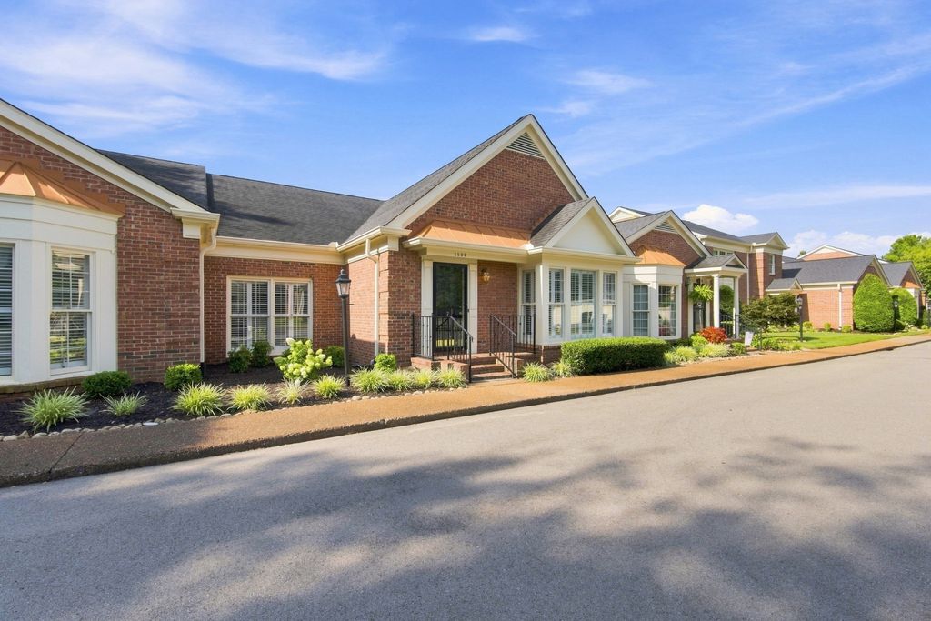 1522 Saint Charles Pl, Murfreesboro