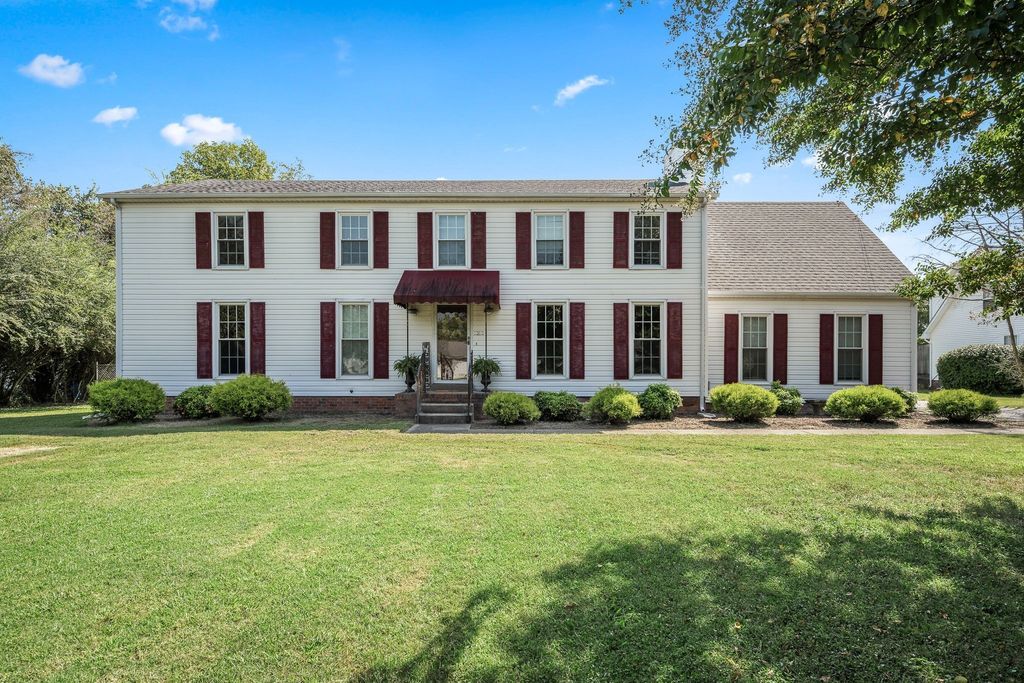 648 Greystone Dr, Lascassas